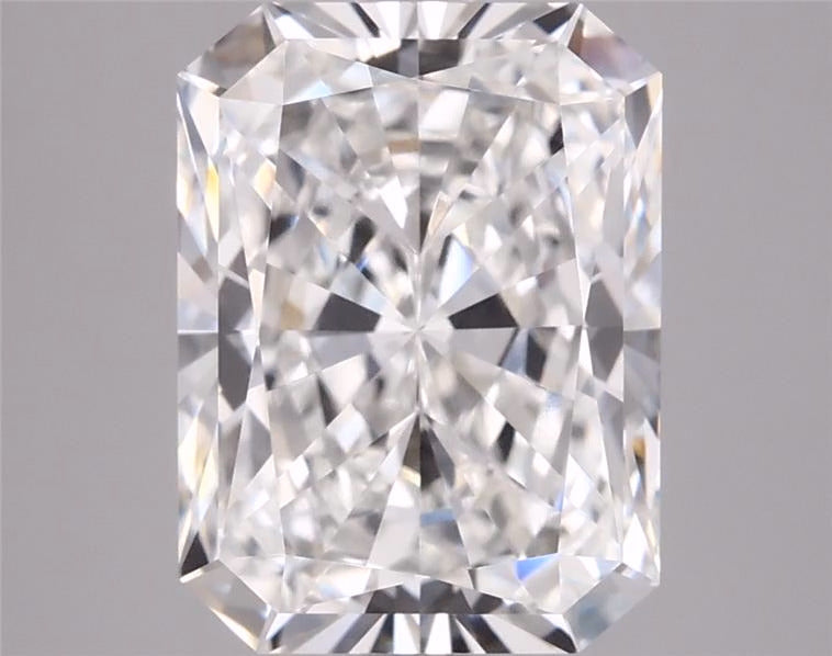 3.09ct Radiant, D VVS2 — IGI