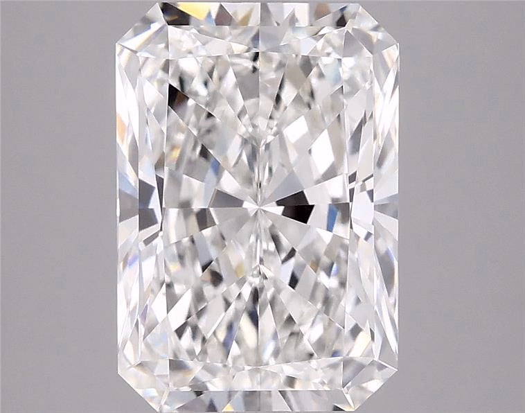 4.72ct Radiant Lab-Grown Diamond — E VS1, IGI Certified