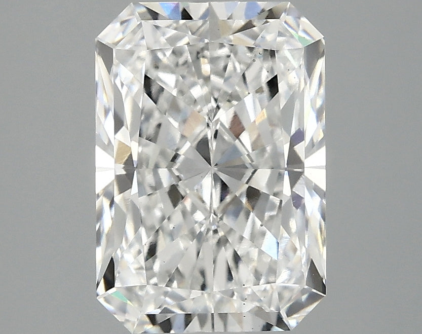 2.57ct Radiant Lab-Grown Diamond — E VS2, IGI Certified