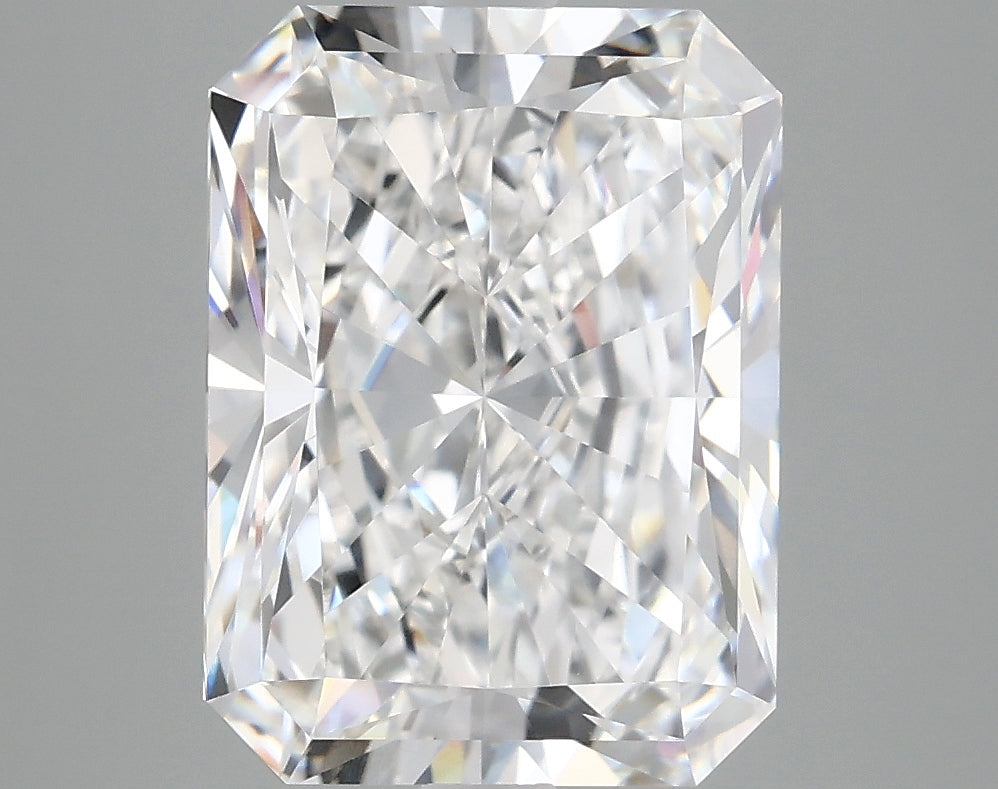 5.04ct Radiant, E VVS2 — IGI