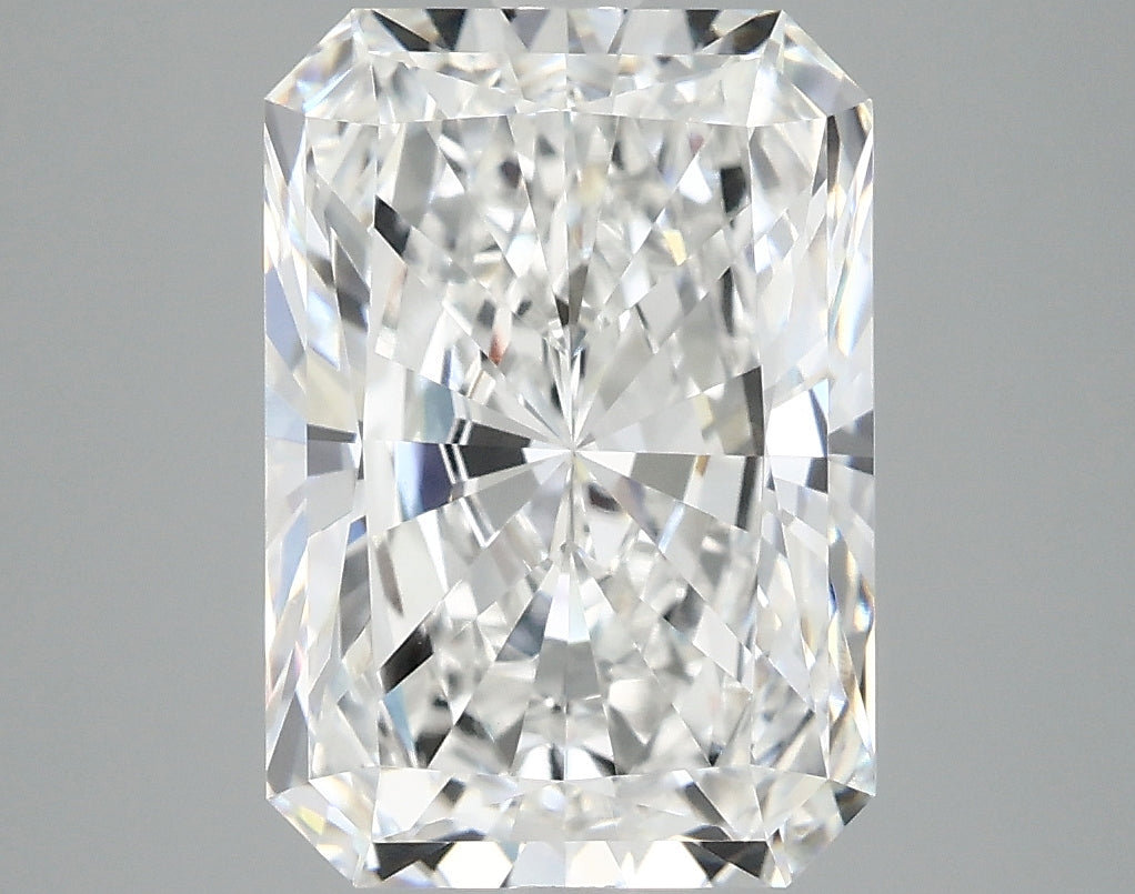 4.53ct Radiant, E VVS2 — IGI