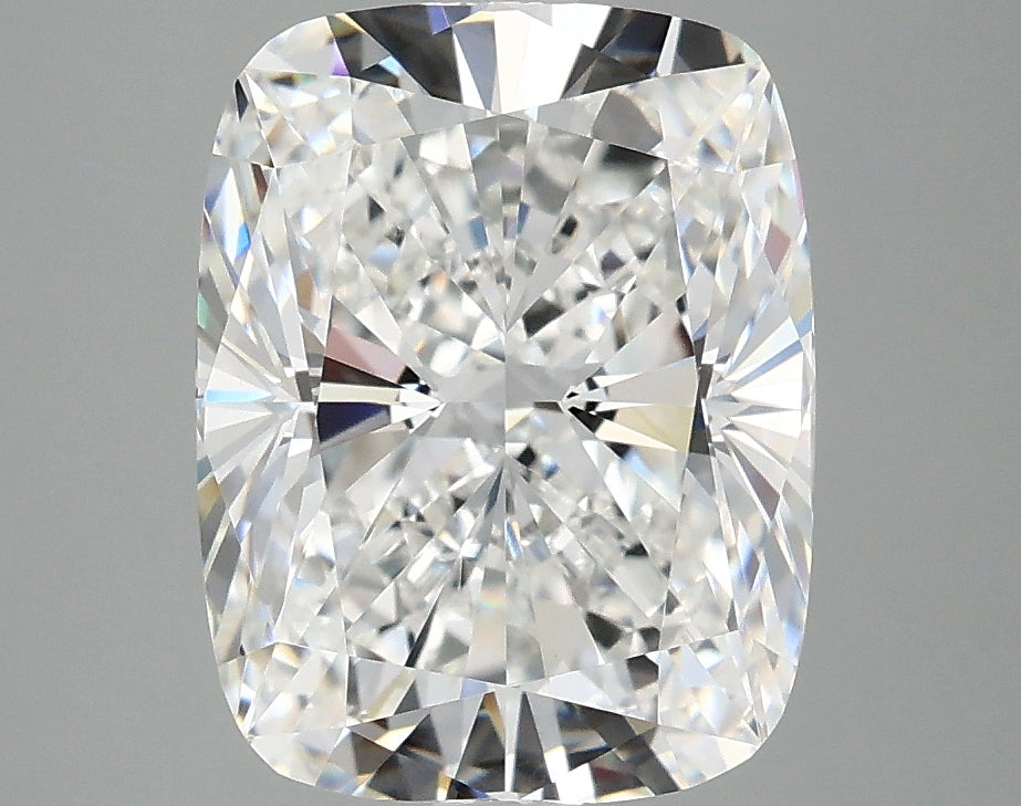 3.99ct Cushion, E VVS2 — IGI
