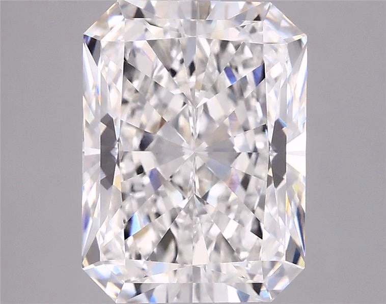 3.67ct Radiant, F VS2 — IGI