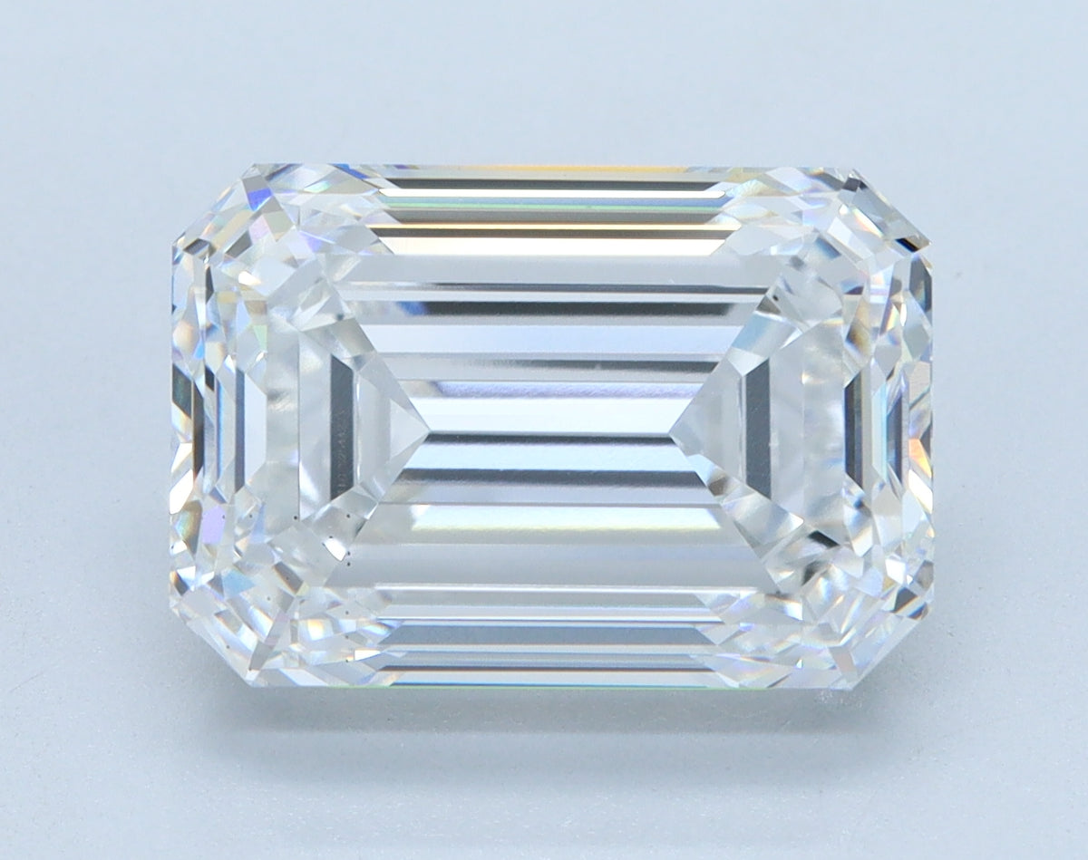 5.37ct Emerald, E VS2 — IGI