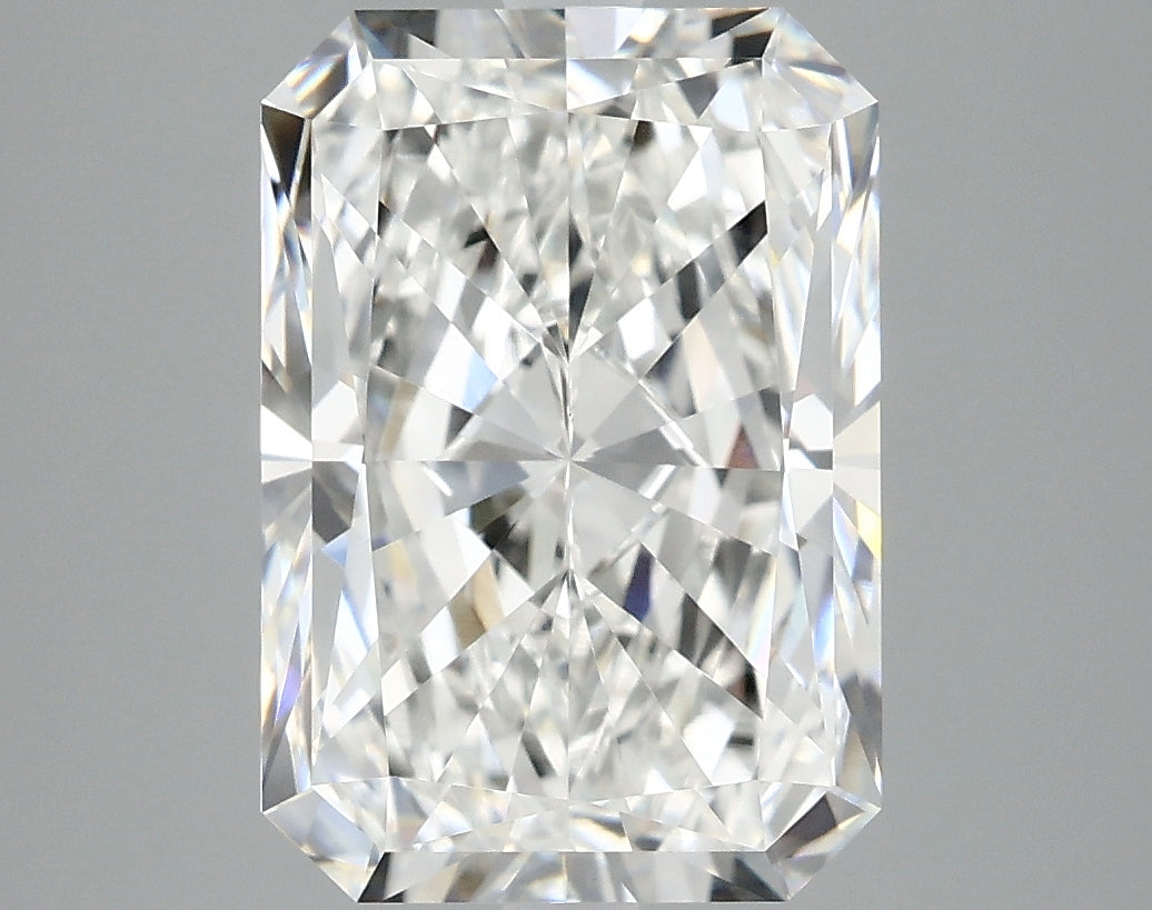 4.54ct Radiant, E VVS2 — IGI