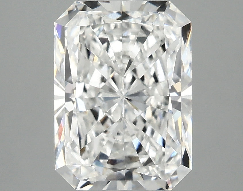 2.8ct Radiant Lab-Grown Diamond — E VVS2, IGI Certified