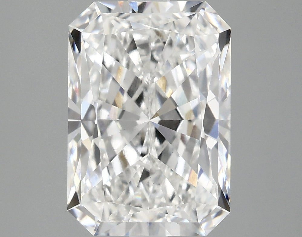 2.76ct Radiant Lab-Grown Diamond — E VS2, IGI Certified