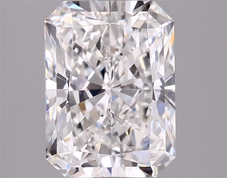 2.99ct Radiant, D VS1 — IGI