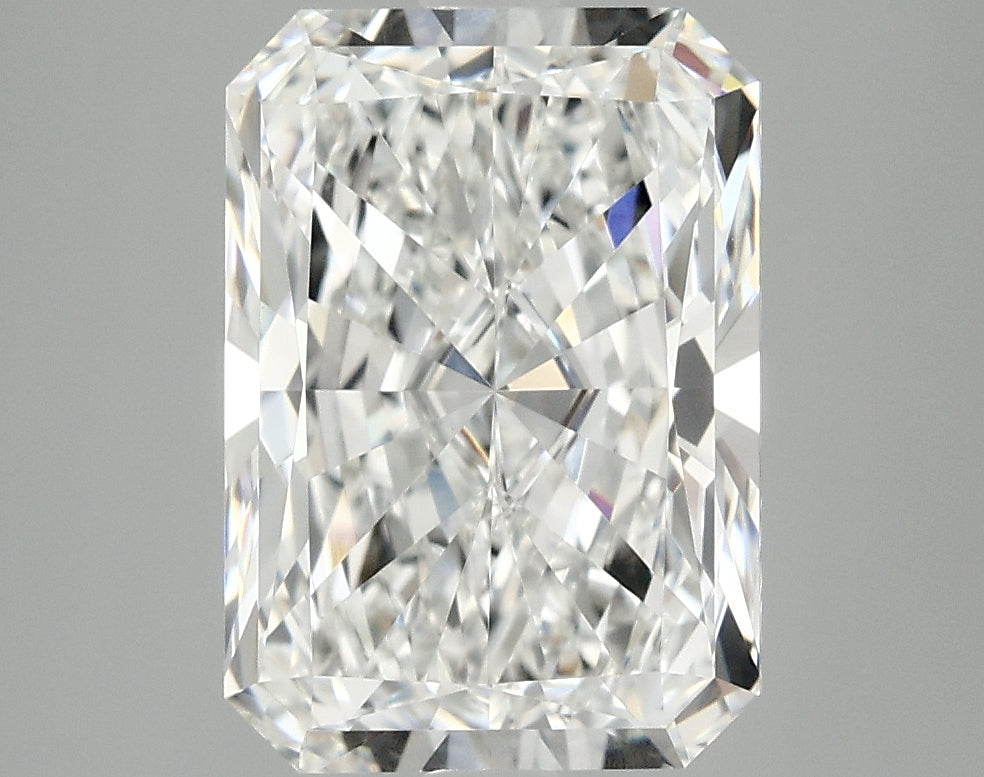 3.8ct Radiant, E VVS2 — IGI