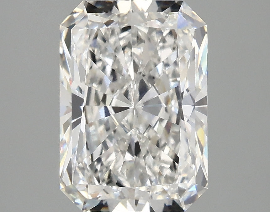 2.89ct Radiant, E VVS2 — IGI