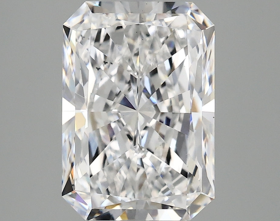 2.97ct Radiant Lab-Grown Diamond — D VS2, IGI Certified