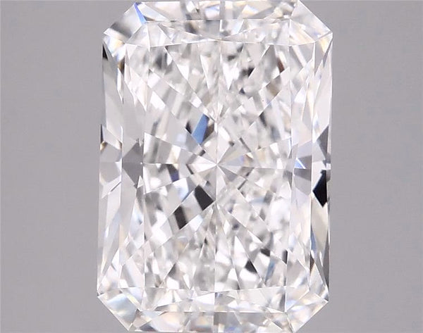 5.06ct Radiant Lab-Grown Diamond — E VS2, IGI Certified