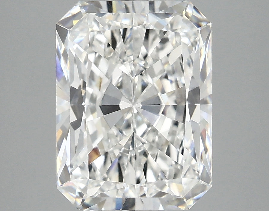 3.66ct Radiant, E VVS2 — IGI