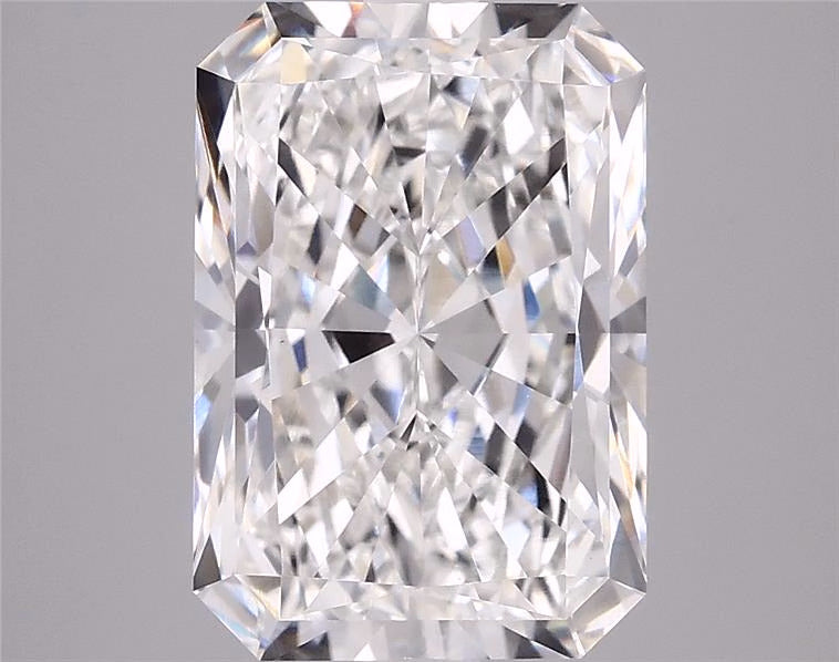 3.08ct Radiant, E VVS2 — IGI