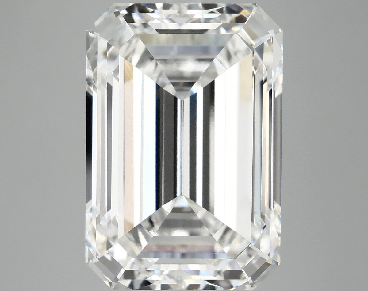 11.73ct Emerald, E VVS2 — IGI